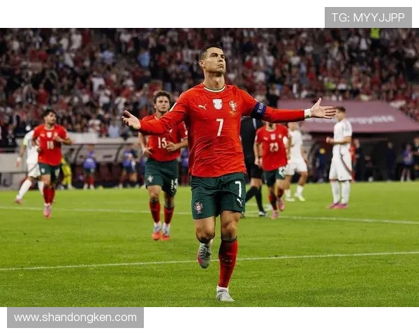 C罗被质疑“个人主义”:进球与团队协作该如何平衡?