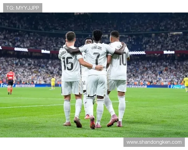 姆巴佩 vs 梅西：新老核心的战术角色与强强对话表现差异